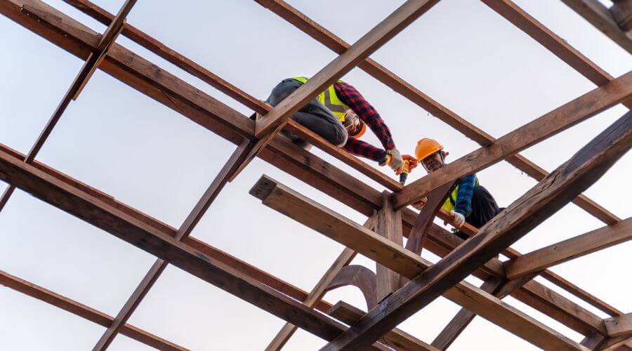 Professional gutter cleaning services in Amherst, VA